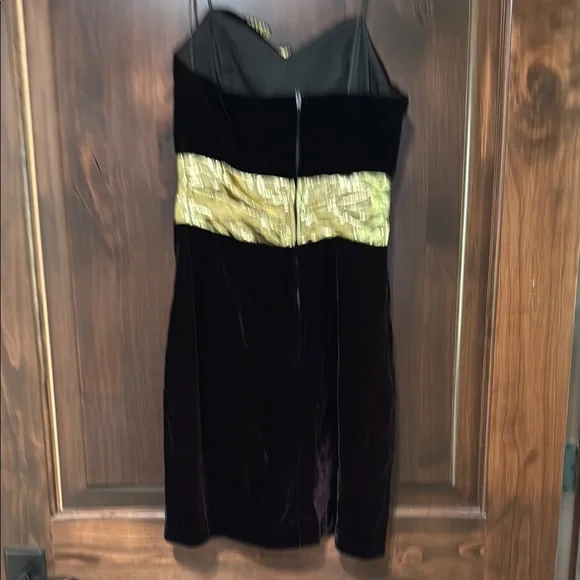 80s Avant-Garde Elegant Black and Gold Strapless Cocktail Dress - Picture 7 of 9